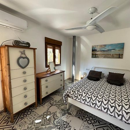 Precioso Apartamento Con A/A En Ruzafa Con Terracita Privada Y Acceso A Un Jardin, Para 2-3 Personas Валенсия Экстерьер фото