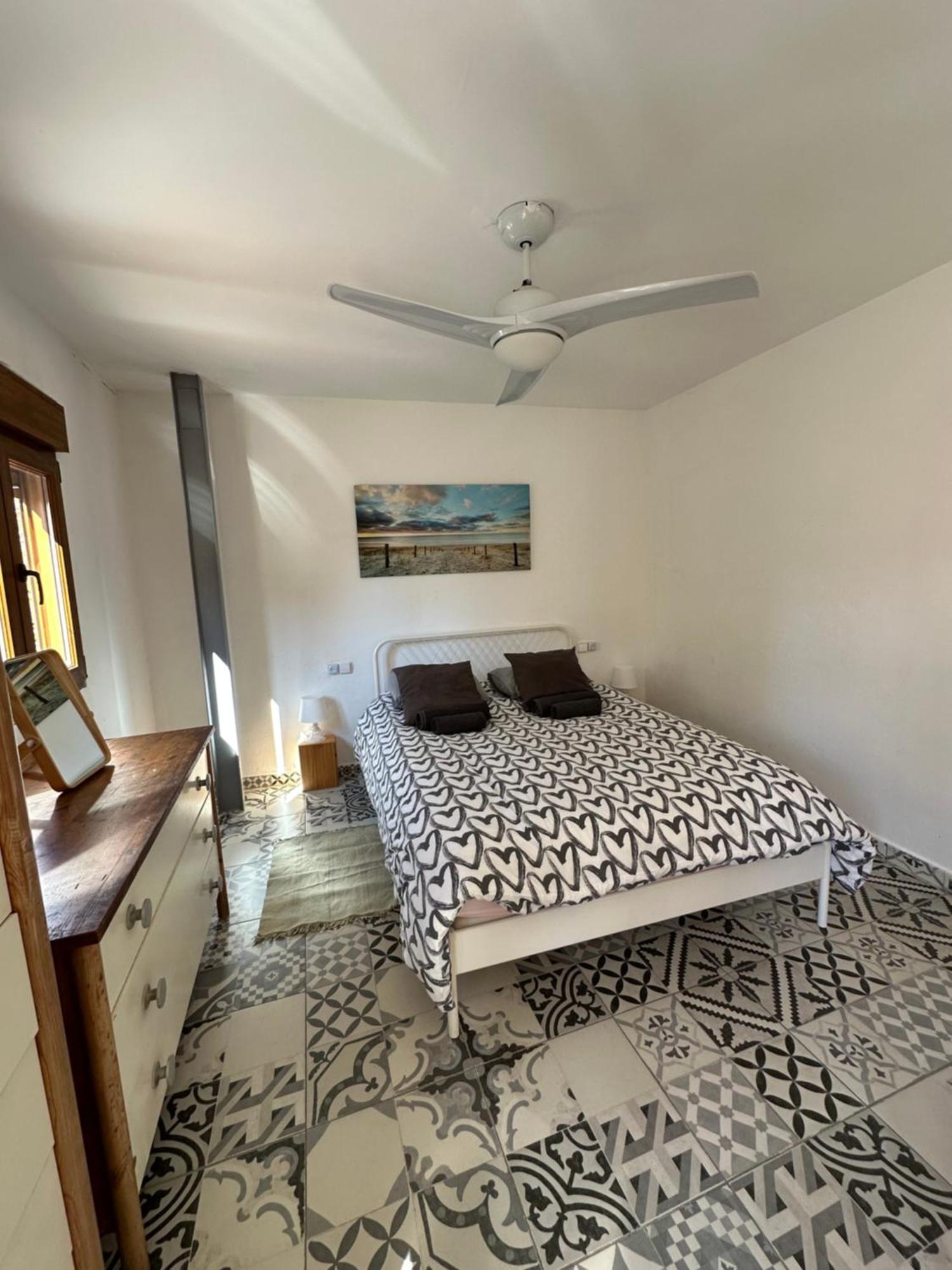 Precioso Apartamento Con A/A En Ruzafa Con Terracita Privada Y Acceso A Un Jardin, Para 2-3 Personas Валенсия Экстерьер фото